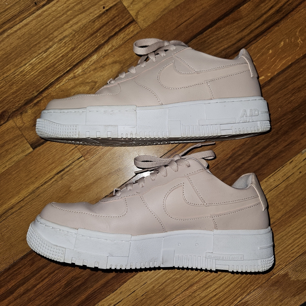 AIR FORCE 1 PIXEL PARTICLE BEIGE Women's Sneakers Size 11